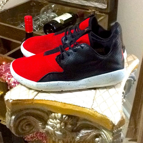 Jordan’s..accepting offers - Picture 2 of 9